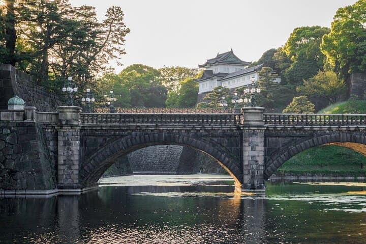 Imperial Palace Tour: Discover Samurai History with a Local Guide — photo 11