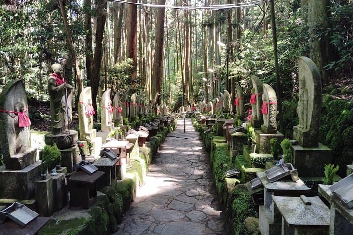 Nara: Hozan-ji Temple Guided Tour with Cable Car Ride — photo 3
