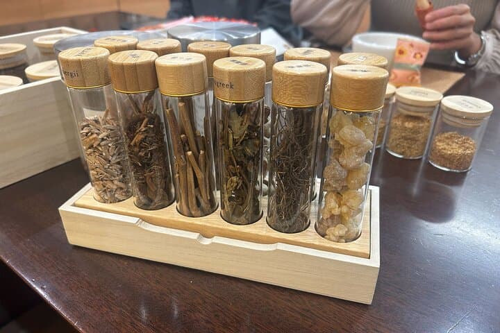 Luxurious Yakitori Lunch with My Lantern and Incense-making — photo 6