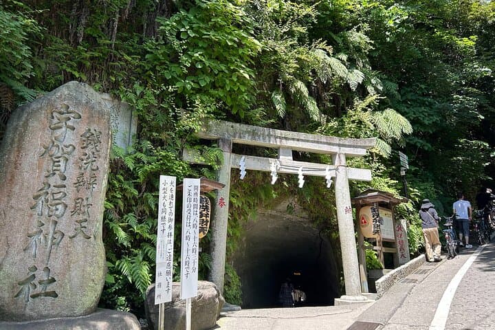 Guided Tour of the Mystery of Kamakura by a Journalist — photo 3
