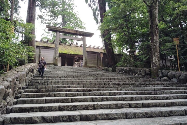 Ise: Guided Geku and Naiku in the Sacred Pilgrimage Order — photo 14