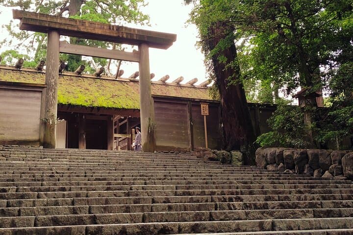 Ise: Guided Geku and Naiku in the Sacred Pilgrimage Order — photo 3