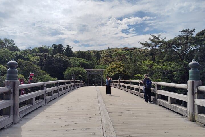 Ise: Guided Geku and Naiku in the Sacred Pilgrimage Order — photo 2