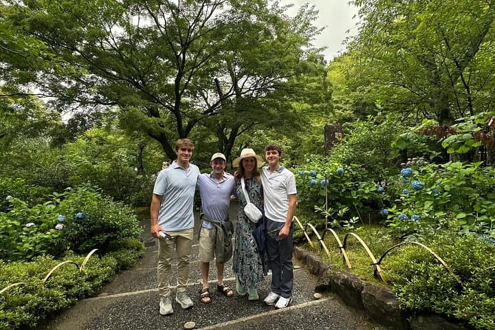 Discover Real Osaka: A Cultural Walk with Food & Drink — photo 12
