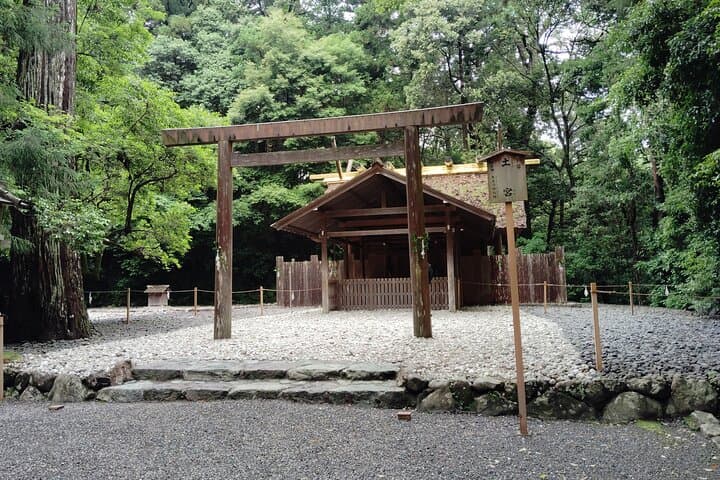 Ise: Guided Geku and Naiku in the Sacred Pilgrimage Order — photo 19