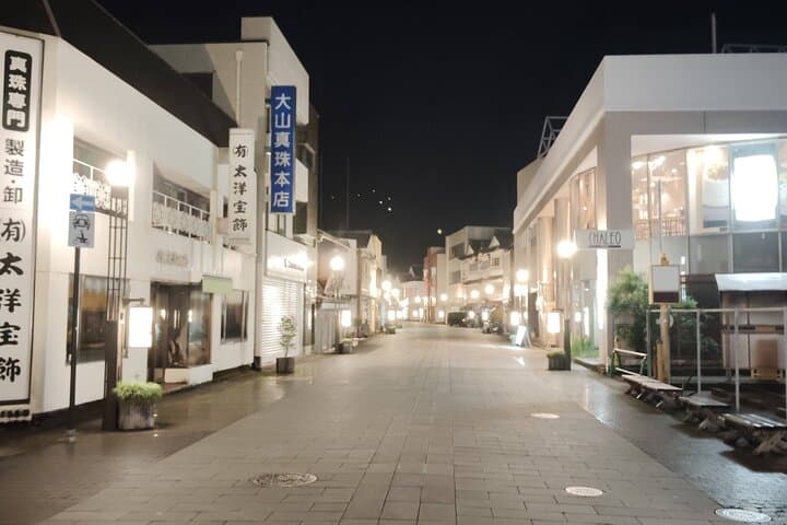 Ise: Guided Bar-Hopping Tour with Food and Drinks — photo 4