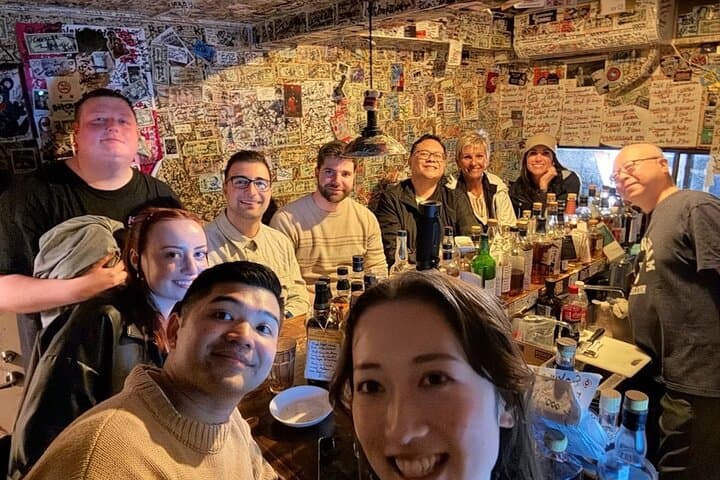 Tokyo Bar Hopping Tour in Shinjuku (All-You-Can-Drink + Dinner) — photo 8