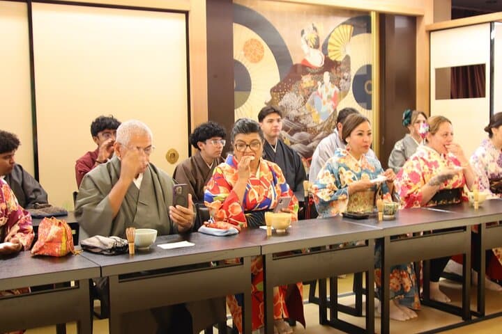 Once-in-a-Lifetime Tea Ceremony on a Noh Stage — photo 3