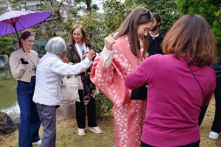 Ryugeji, Greentea Hall, Yumeterrace, & Minowa Inari Guided Tour — photo 6