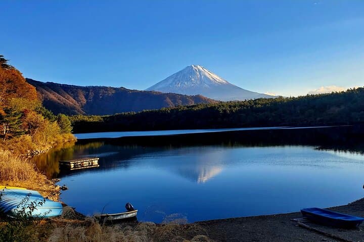 Mount Fuji Five Lakes Private Tour (Customizable) — photo 2