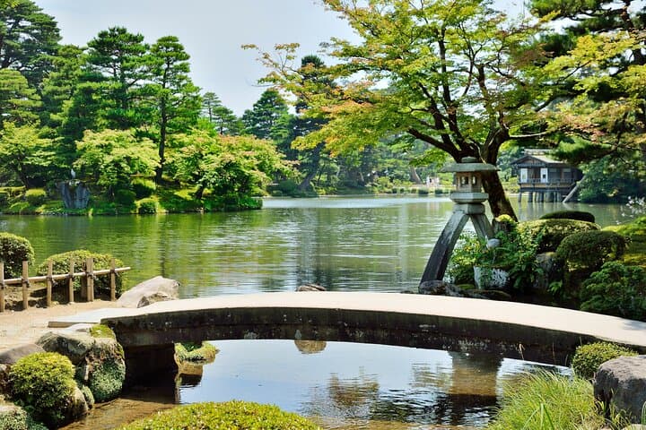 Kanazawa Essentials Private Tour 6 Hours — photo 2