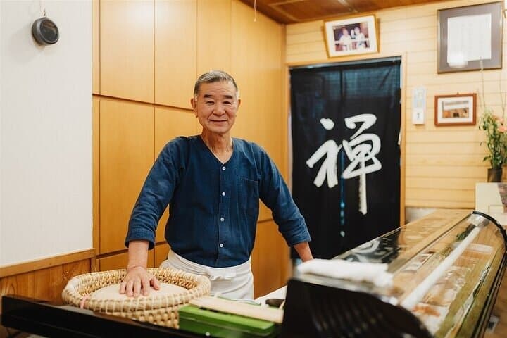 Tokyo Time Machine Exploring Old School Monzen Nakacho — photo 4