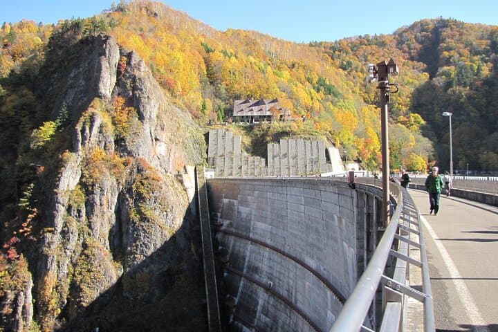 Autumn Leaves in AutumnSkiing in winterLet's go to Hoheikyo Onsen by private car (from Sapporo) — photo 7