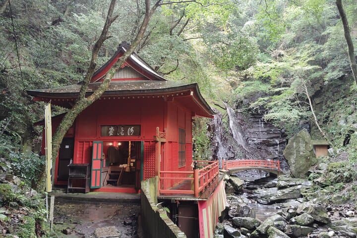 Near KIX: Mt. Inunaki Shugendo Waterfall Hiking Guided Tour — photo 4