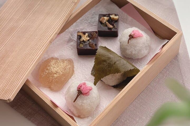 Traditional Japanese Sweets “Nerikiri” Experience with Matcha Tea — photo 8