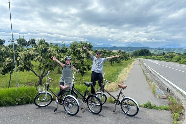 Explore Hidden Japan: Obuse Bike Tour & Orchard Picnic — photo 4