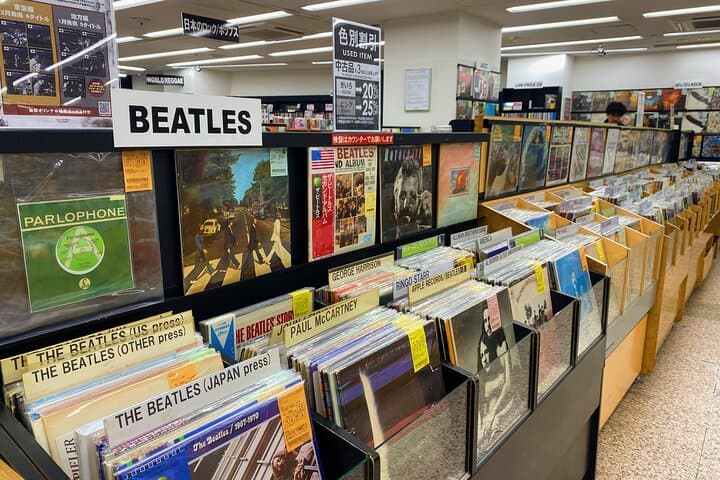 Tokyo : Vintage, Music & Food Tour in Shimokitazawa with a Local — photo 7