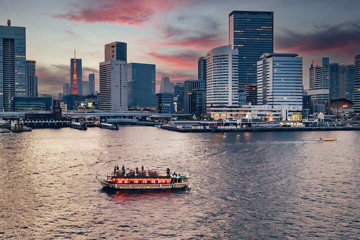 Tokyo Yakatabune Dinner Cruise：Sukiyaki, Show&Tokyo Tower Option — photo 3