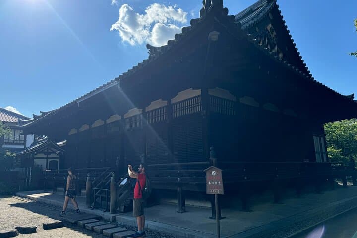 Osaka Oldest Temple, Shitennoji Private Guided Tour — photo 6
