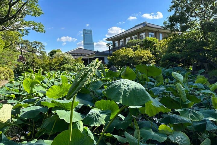 Osaka Oldest Temple, Shitennoji Private Guided Tour — photo 12