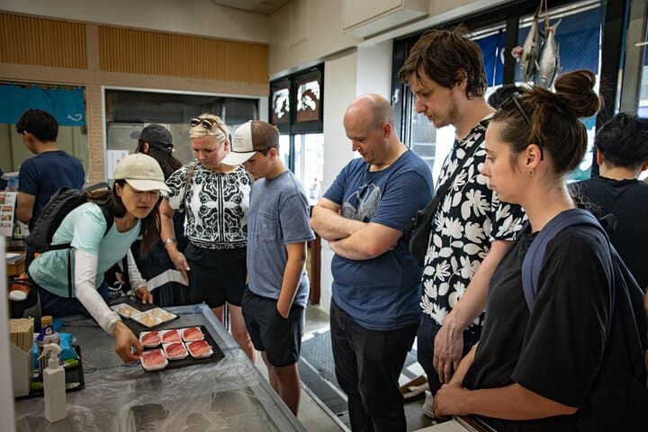 Tokyo Tsukiji Fish Market Food Tour — photo 2