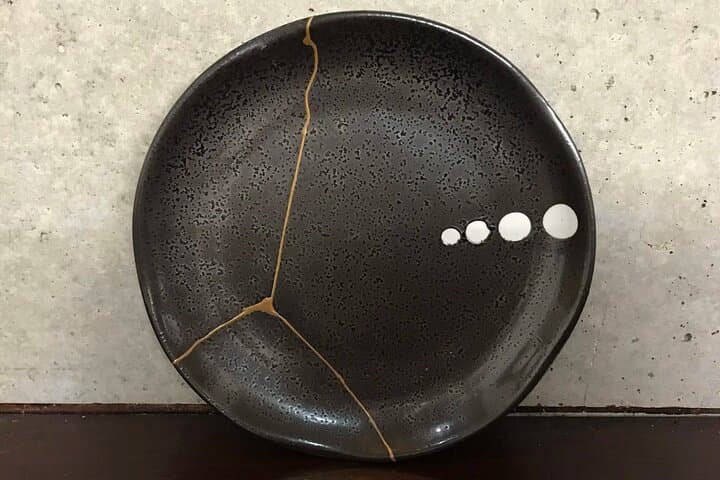 Traditional Kintsugi Workshop with a Master Craftsman — photo 1