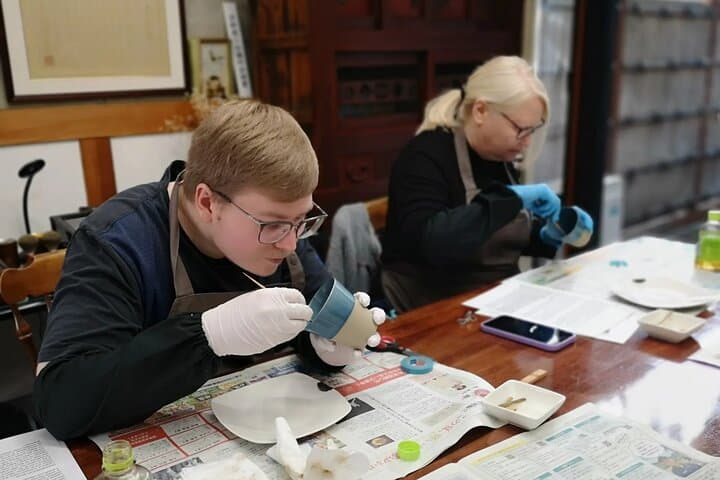 Traditional Kintsugi Workshop with a Master Craftsman — photo 12