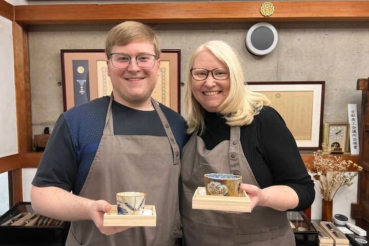 Traditional Kintsugi Workshop with a Master Craftsman — photo 18