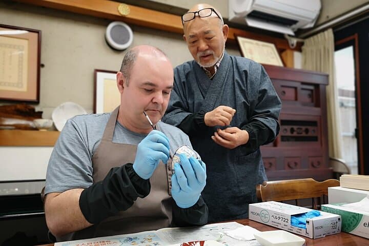 Traditional Kintsugi Workshop with a Master Craftsman — photo 13