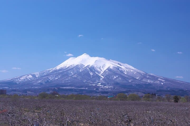 Tsugaru Fuji and Japan Sea Drive Tour by Car from Aomori Port — photo 3