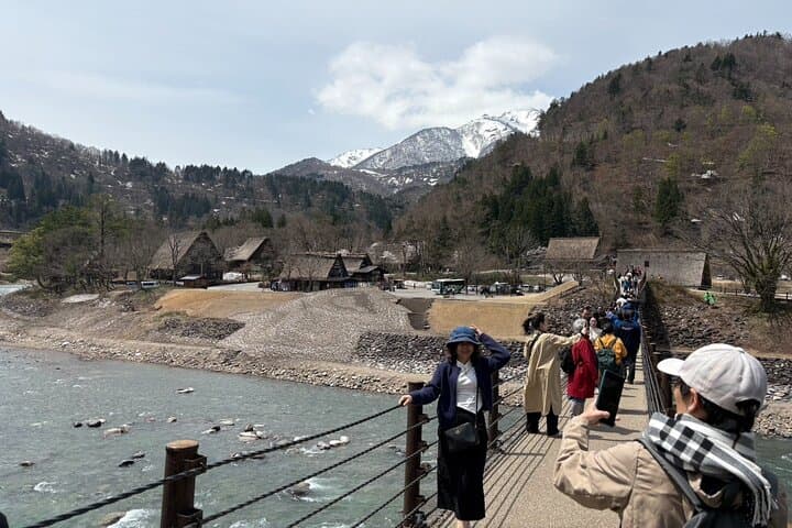 Shirakawa-go from Takayama/Nagoya One day Bus ticket — photo 7