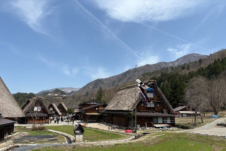 Shirakawa-go from Takayama/Nagoya One day Bus ticket — photo 12