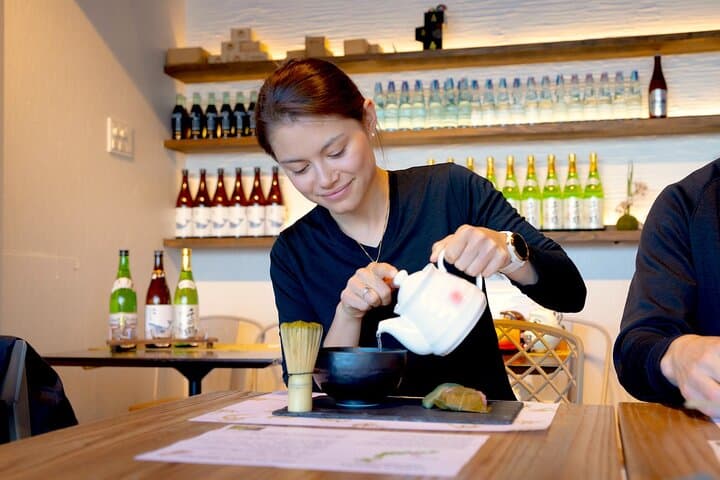 Matcha Making Class in Tokyo with Authentic Japanese Sweets Set — photo 7