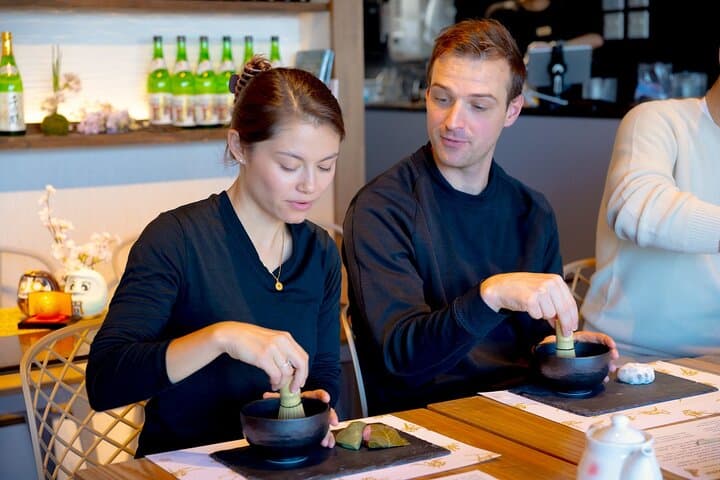 Matcha Making Class in Tokyo with Authentic Japanese Sweets Set — photo 4