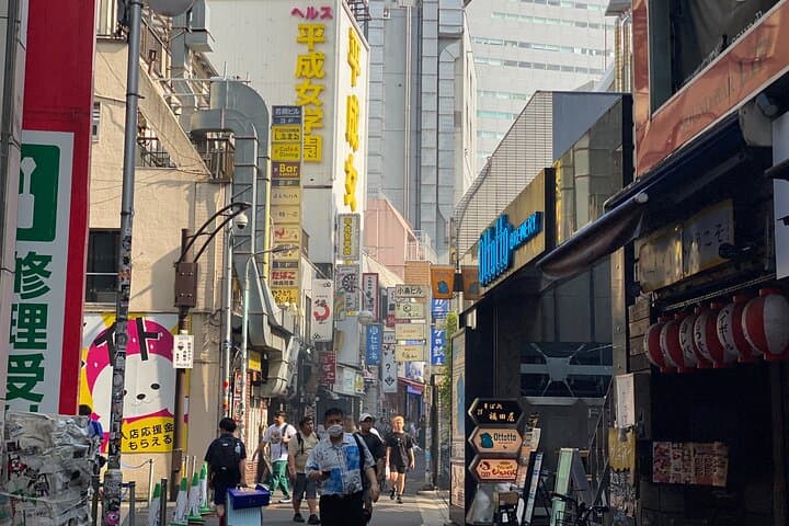 Shibuya Walking Tour: Crossing, Hidden Streets & Local Culture — photo 14