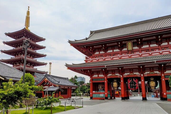 Tokyo Early Morning Walking Tour (It`s a new tour!) — photo 2