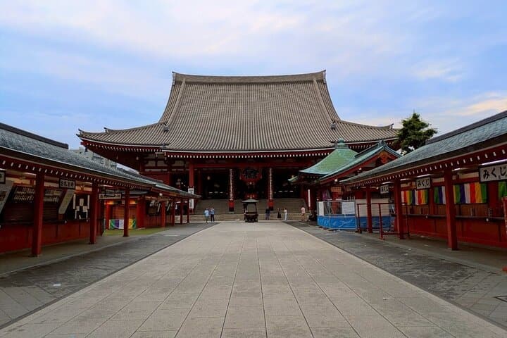 Tokyo Early Morning Walking Tour (It`s a new tour!) — photo 3