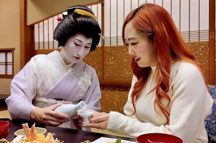 Exclusive Geisha Performance＆Sake Tasting in a Tokyo Private Room — photo 1