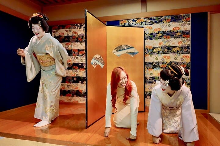 Exclusive Geisha Performance＆Sake Tasting in a Tokyo Private Room — photo 8