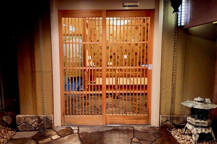 Exclusive Geisha Performance＆Sake Tasting in a Tokyo Private Room — photo 10