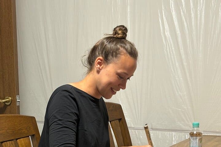Fukuoka Private Fine Arts Class Calligraphy Experience — photo 2