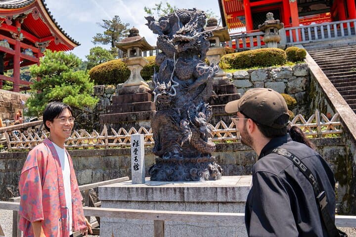 Kiyomizu Walk Tour and Traditional Sake Tasting — photo 10