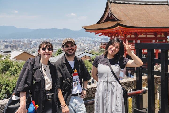Kiyomizu Walk Tour and Make Your Own Incense Bag — photo 15