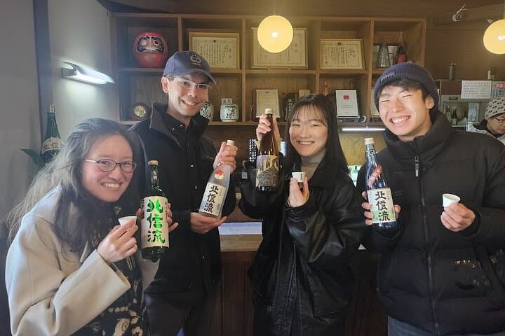 Paint & Sip in Hokusai’s Town: Sake and Art Tour — photo 9