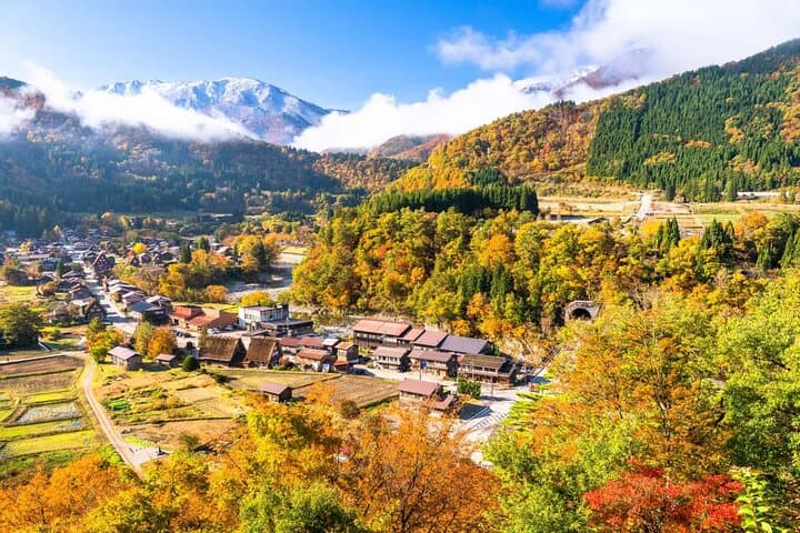 Shirakawa-go Private Car City Tour — photo 5