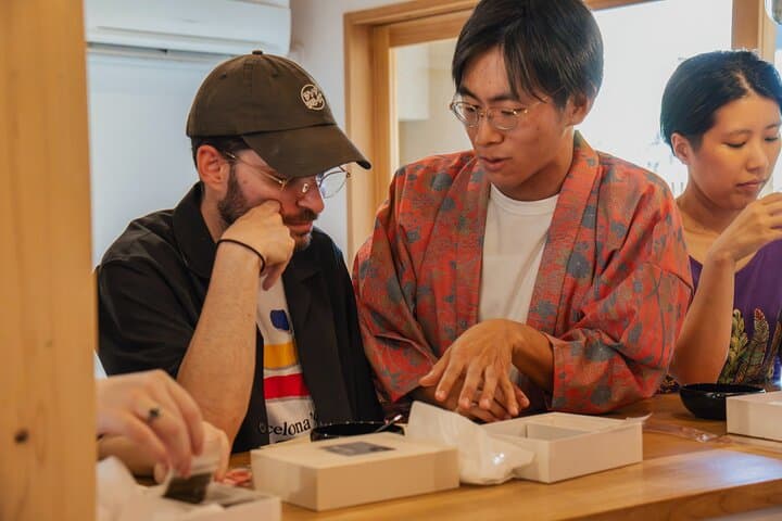 Kiyomizu Walk Tour and Make Your Own Incense Bag — photo 3