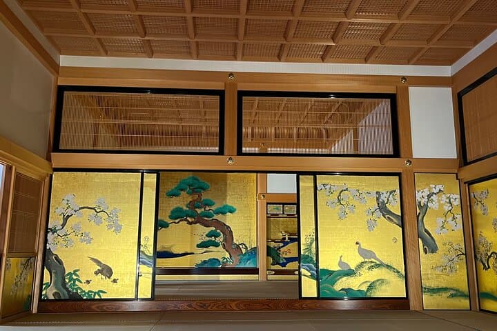 Nagoya Castle, Sword museum and a Hands-On Fan Making — photo 6