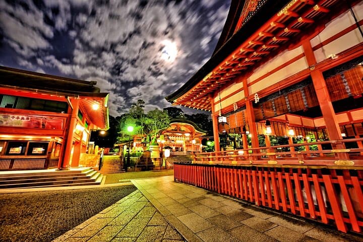 Kyoto: Gion Night Walking Tour with Geisha Insight — photo 4