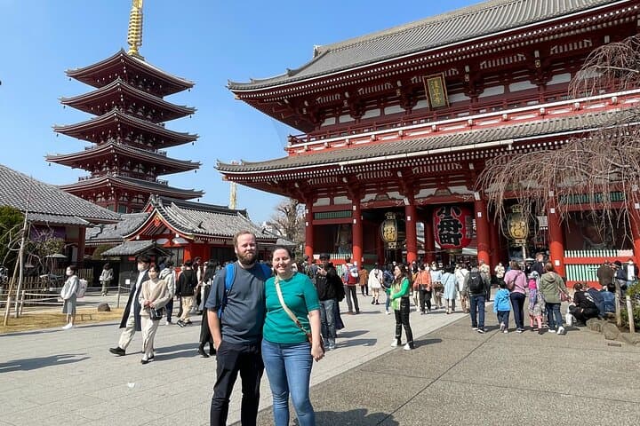 Tokyo 7hr Private Guided Tour and Night Out Variety Act Show — photo 20