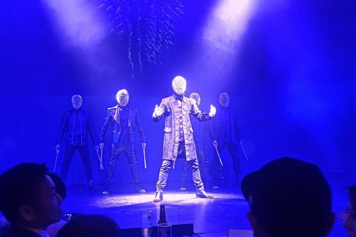 Tokyo 7hr Private Guided Tour and Night Out Variety Act Show — photo 5